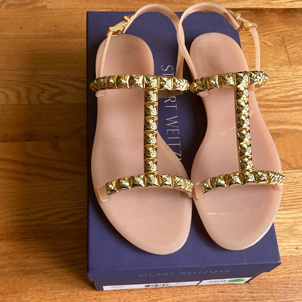 Stuart Weitzman Gold and Cream Sandals with Elegant Chain Detail